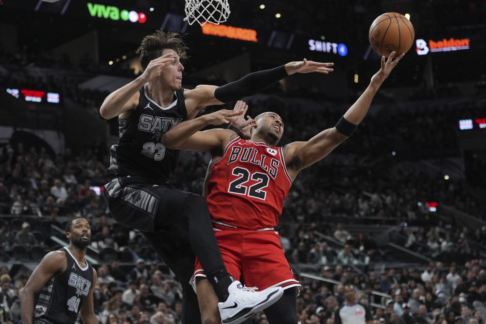 球队依然保 球队依然保